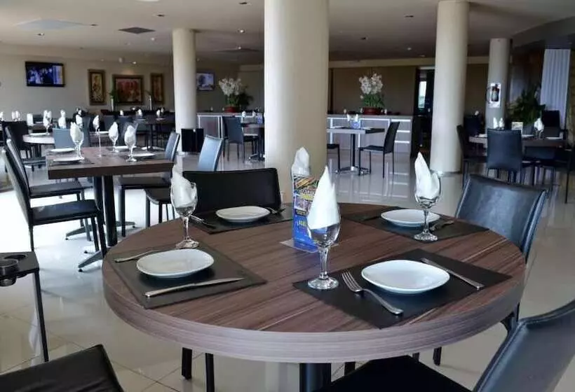 فندق 7 Saltos Resort