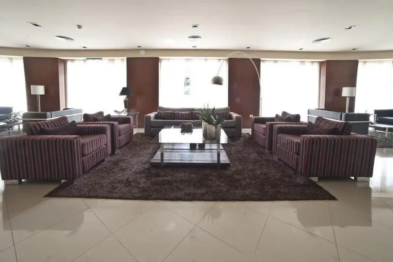 هتل 7 Saltos Resort