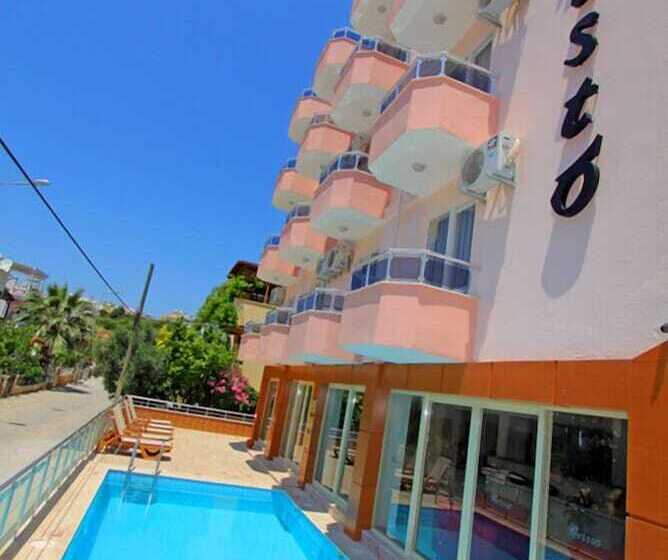 בית מלון כפרי Aristo Butik