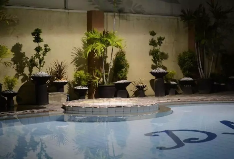 Dm Residente Hotel Inns & Villas