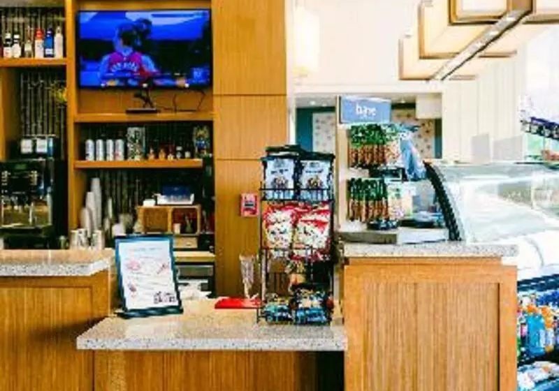 ホテル Faro Blanco Resort & Yacht Club Marathon, Curio By Hilton