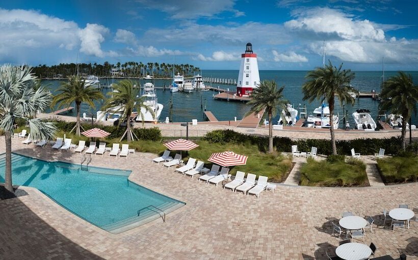 Szálloda Faro Blanco Resort & Yacht Club Marathon, Curio By Hilton