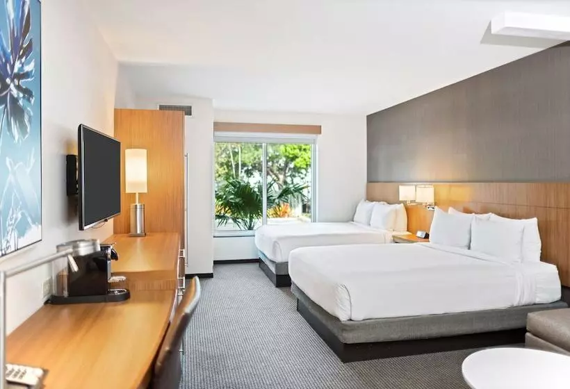 ホテル Faro Blanco Resort & Yacht Club Marathon, Curio By Hilton