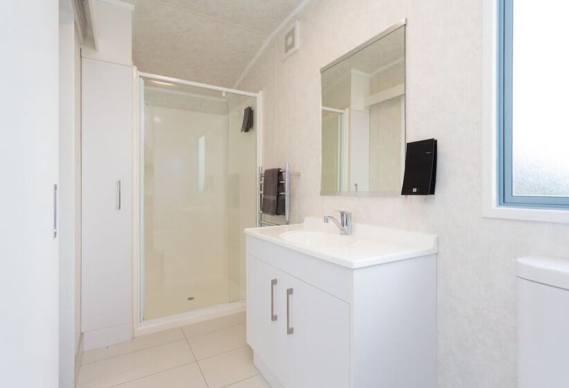 בית מלון כפרי Lake Taupo Holiday Resort