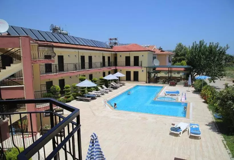 فندق Las Palmeras