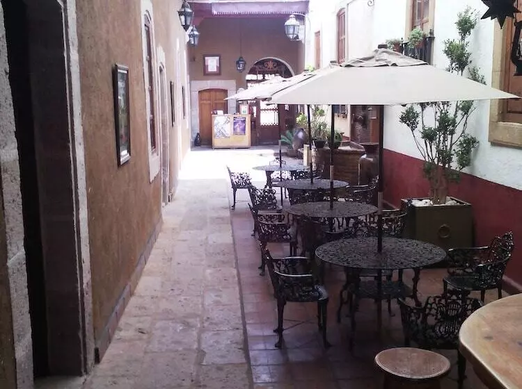 فندق Morelia Callejón