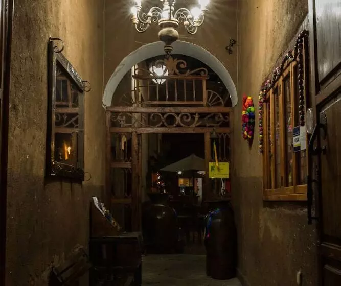 فندق Morelia Callejón
