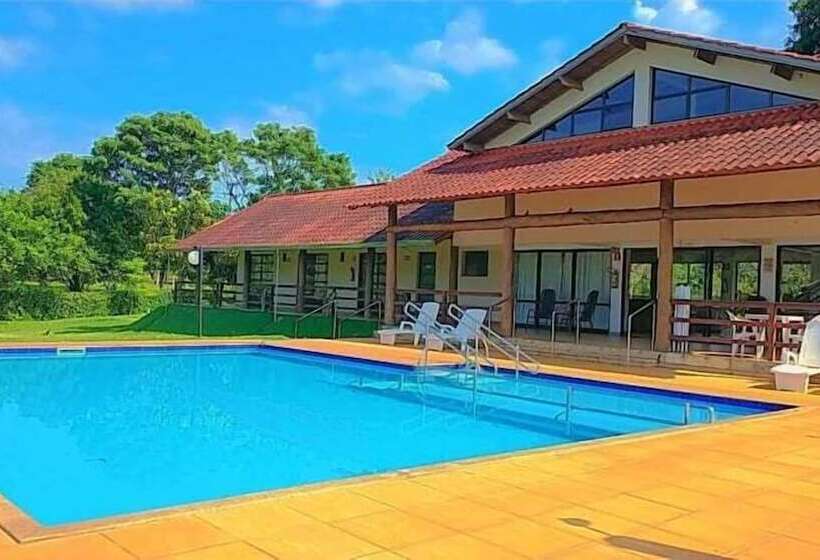 Отель Park Golf Hostel Ipelandia