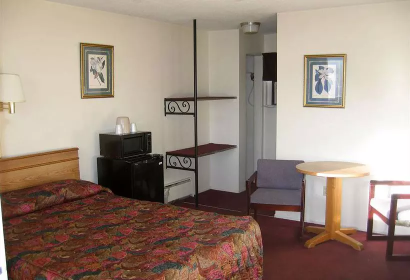 ホテル Spanish Trails Inn And Suites