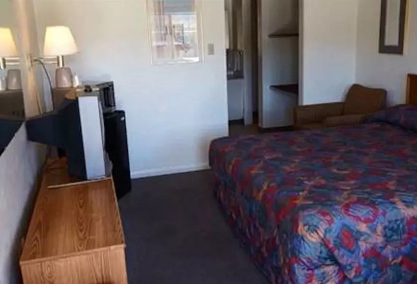 ホテル Spanish Trails Inn And Suites