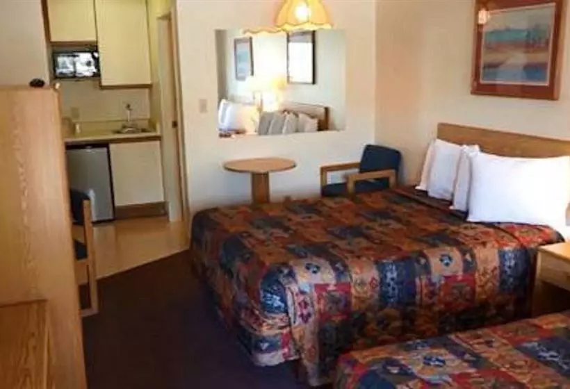 ホテル Spanish Trails Inn And Suites