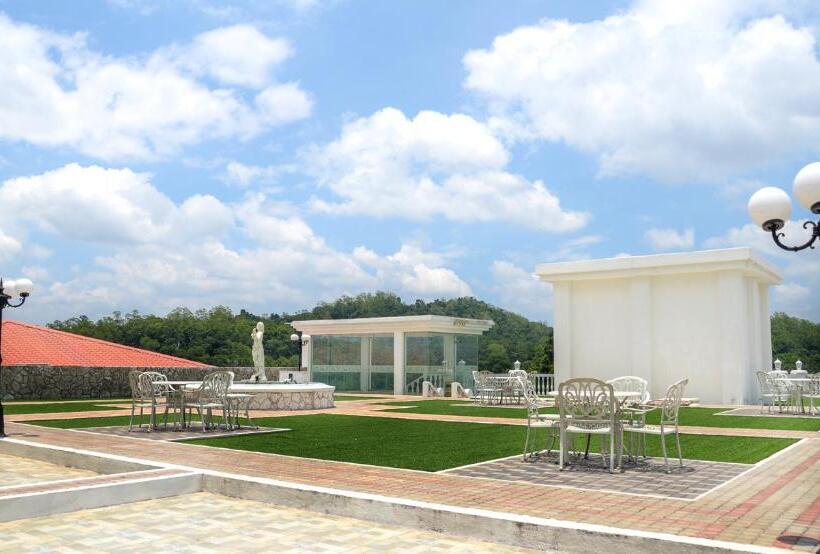فندق The Grand Kandyan