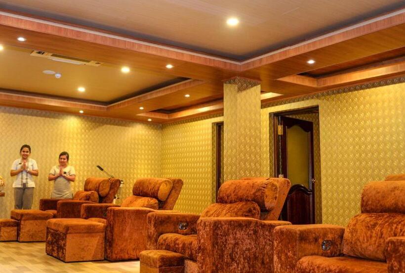 فندق The Grand Kandyan