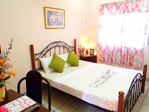 Hotell Tropical Sun Inn