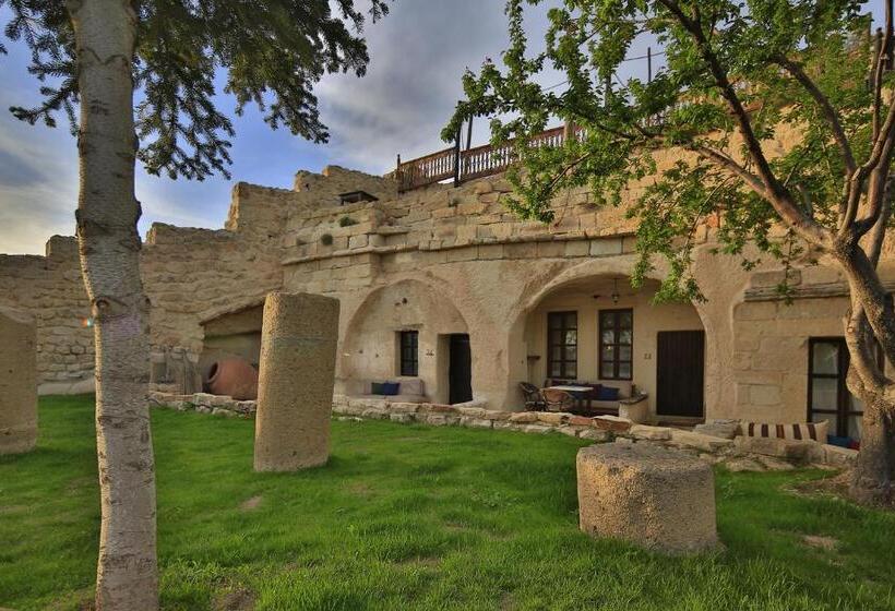 هتل Urgup Evi Cave