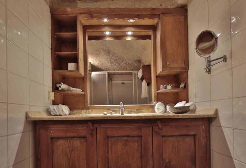 هتل Urgup Evi Cave