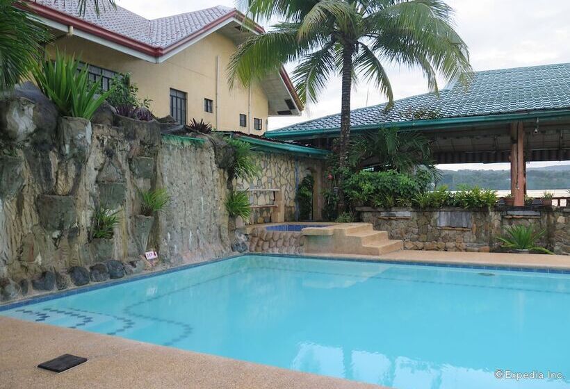 فندق Villa Alzhun Tourist Inn And Restaurant