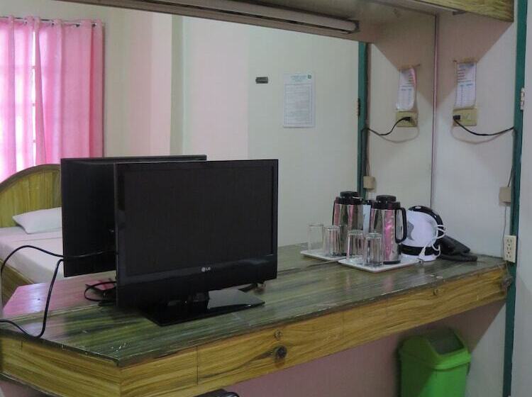 فندق Villa Alzhun Tourist Inn And Restaurant