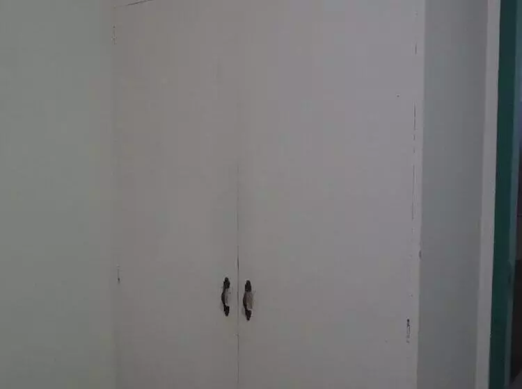 בית מלון כפרי Villa Alzhun Tourist Inn And Restaurant