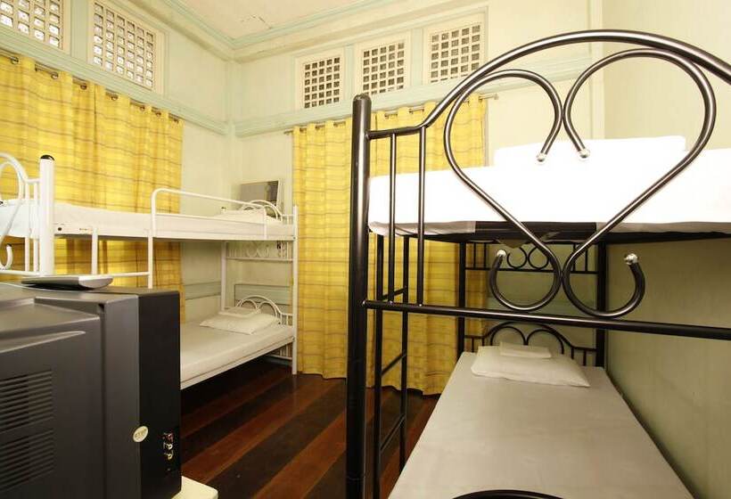 فندق Villa Alzhun Tourist Inn And Restaurant