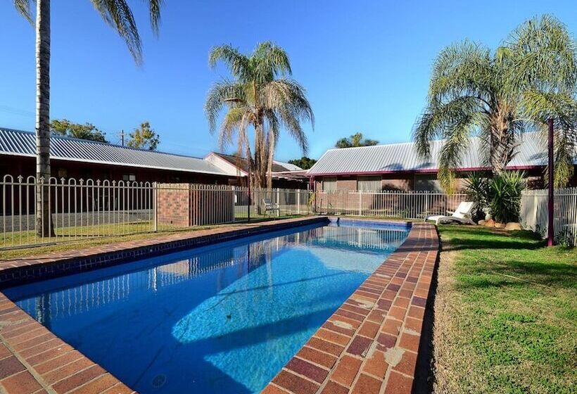 The Major Mitchell Motel