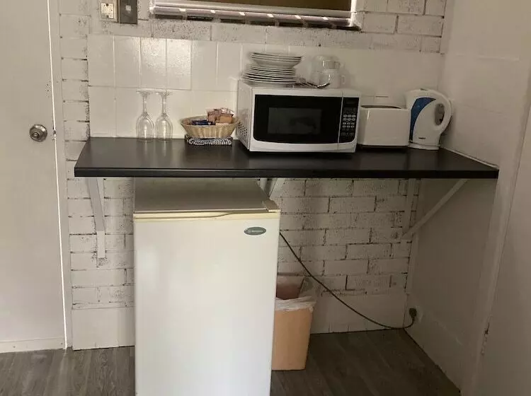 The Major Mitchell Motel