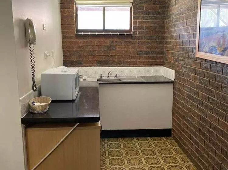 The Major Mitchell Motel