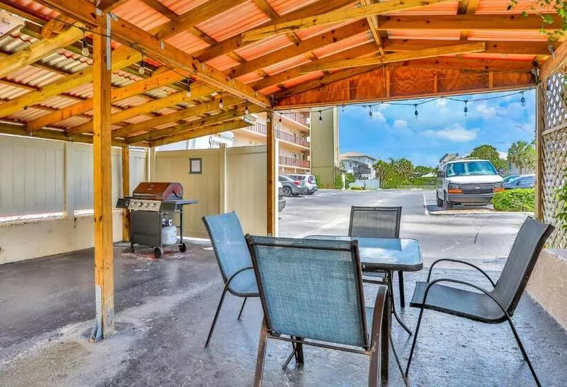 Hotelli Mariners Cove 302