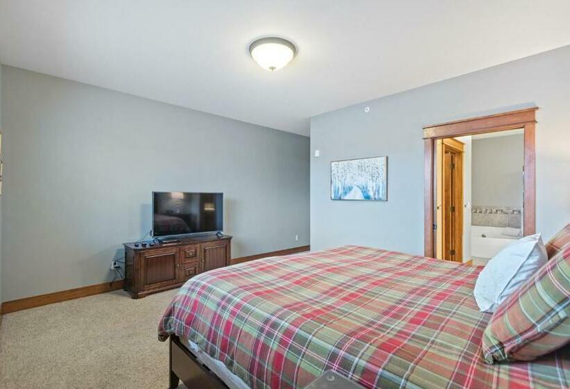 ホテル Fabulous Riverstone Retreat