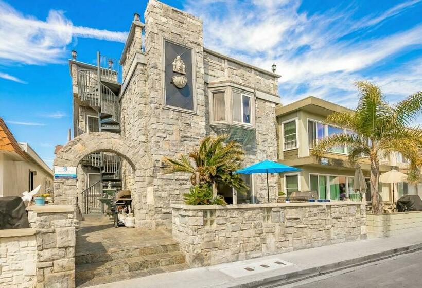 Otel Newport Family Castle