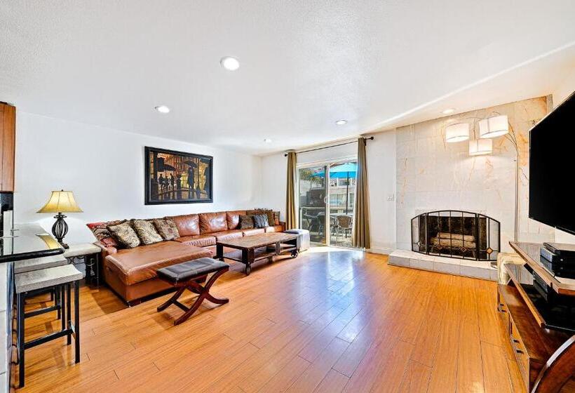 Otel Newport Family Castle