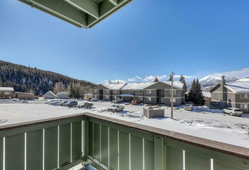 בית מלון כפרי Straight Creek Sanctuary