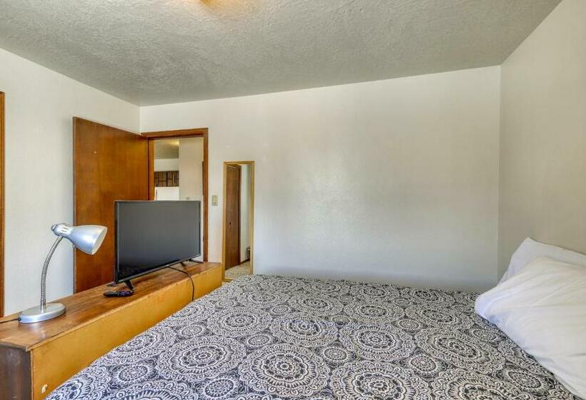 בית מלון כפרי Straight Creek Sanctuary