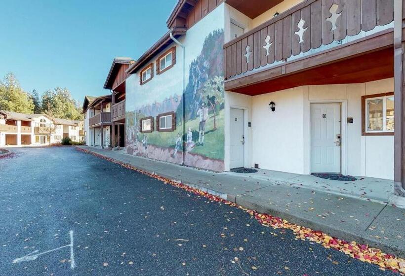 هتل Aspen Suites 506: The Nest