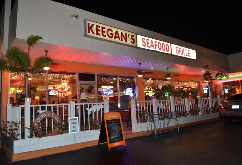 酒店 Oaks Landing 4