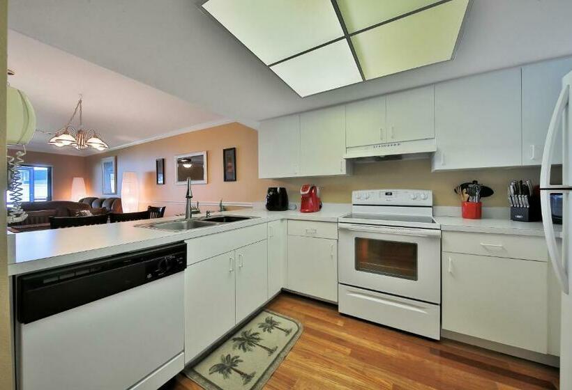 בית מלון כפרי Ocean Village L15