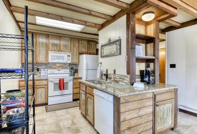 酒店 Timbers Townhouse 1