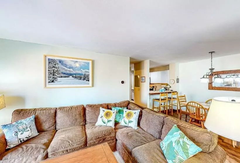 ホテル All Season Mountain Retreat