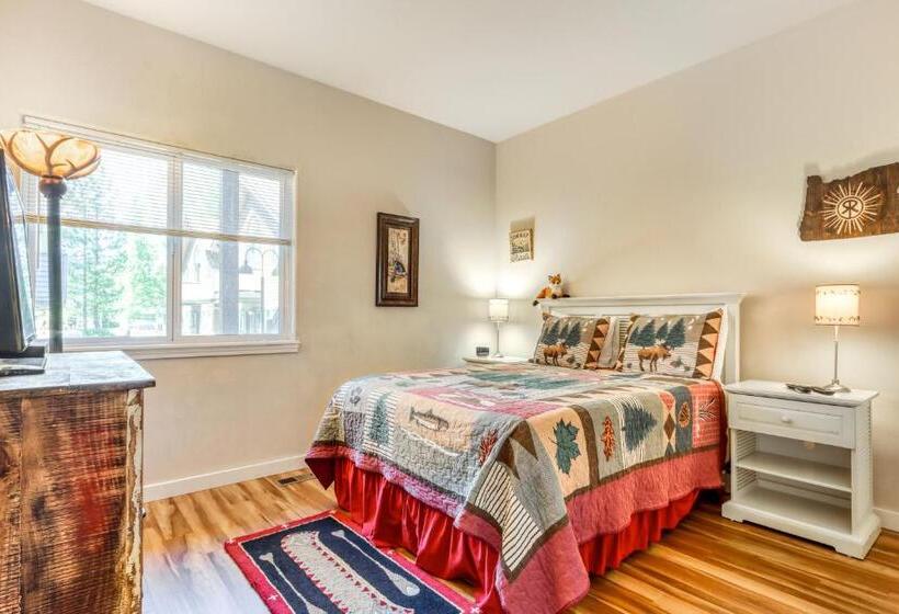 Otel Woodpecker Lookout