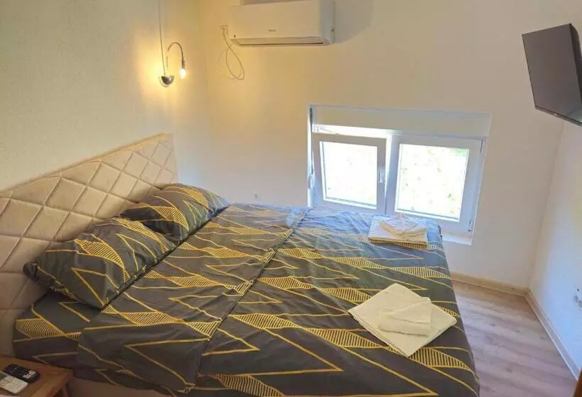 هتل Apartmani Bjelasica