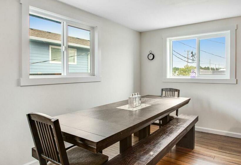 Отель Pacific Blue