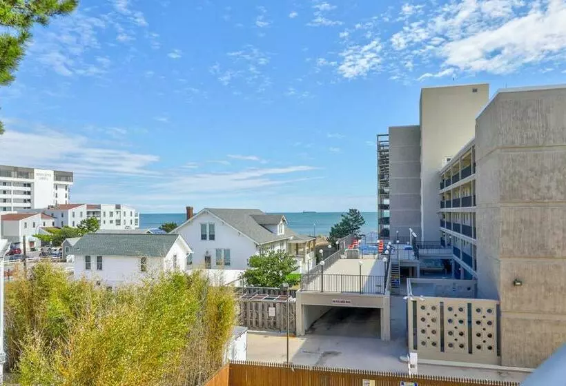 ホテル Rehoboth Beach    The Crest #303