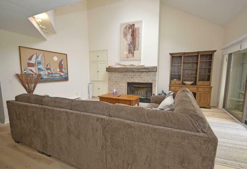 בית מלון כפרי South Beach 41