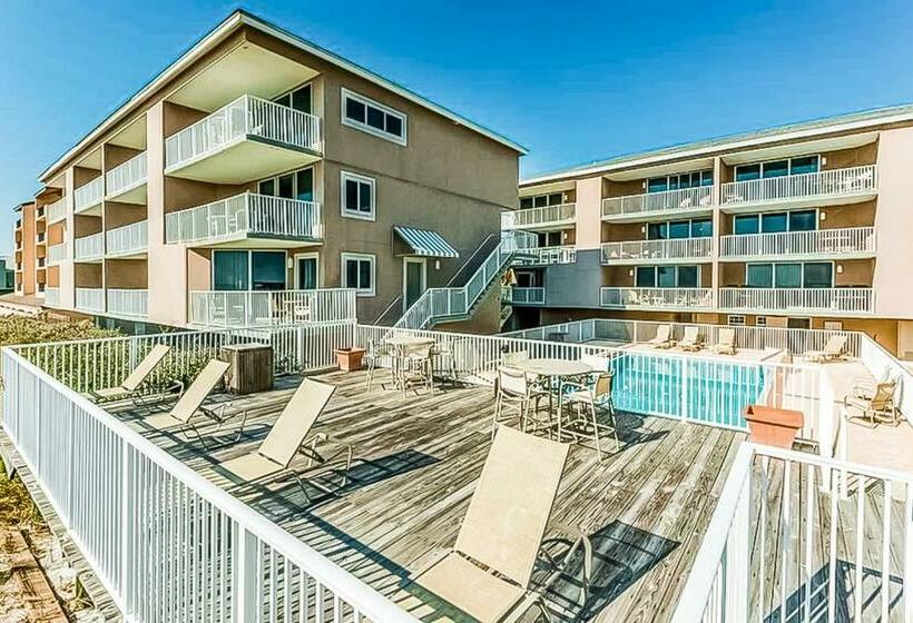 Отель Starboard Village 312