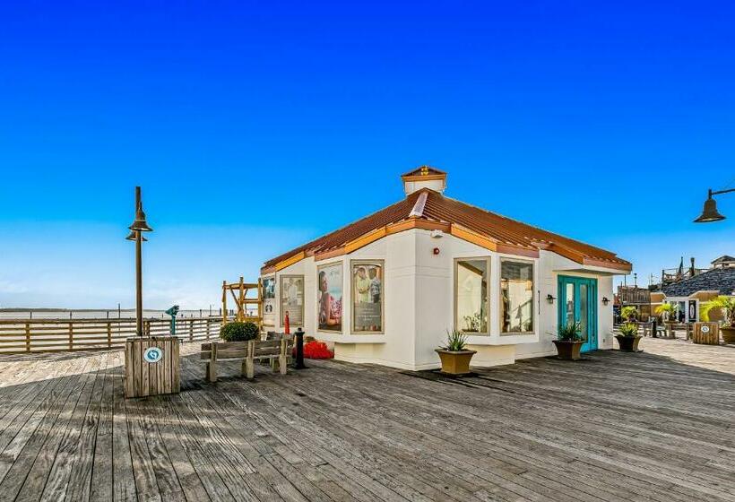 Отель Starboard Village 312