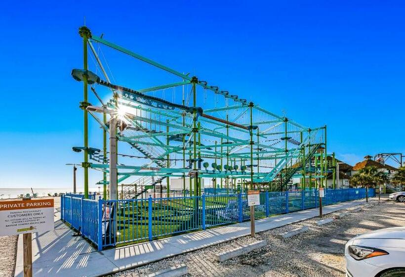 Отель Starboard Village 312