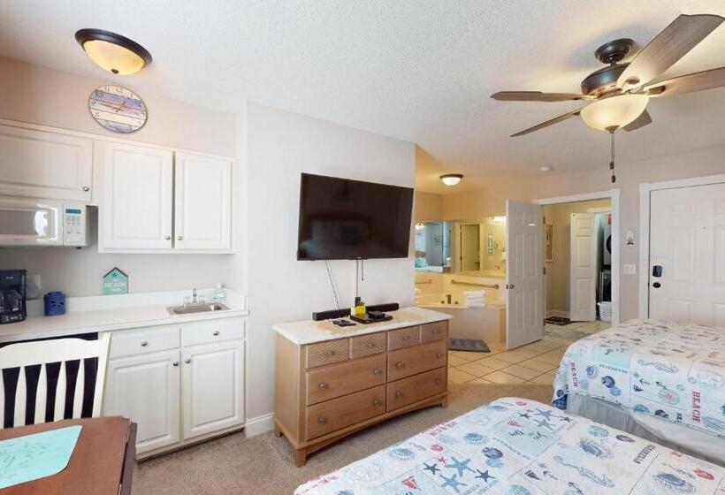 Отель Tee Time Beach Time