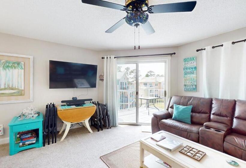 Отель Tee Time Beach Time