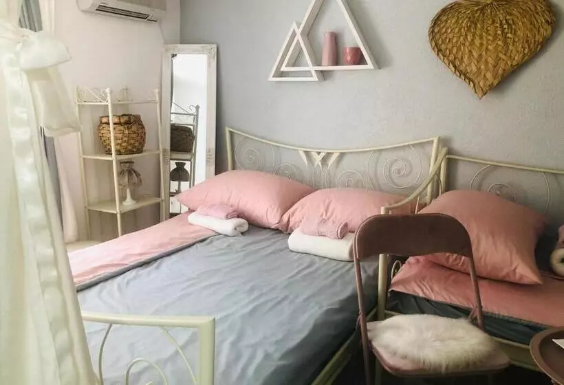 پانسیون Apartman Indira