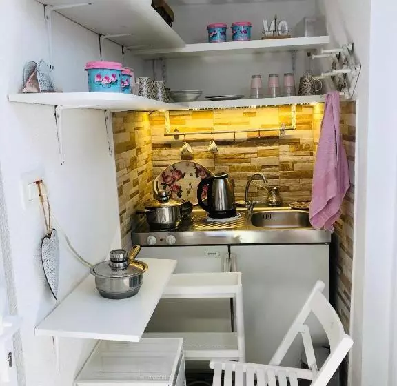 پانسیون Apartman Indira